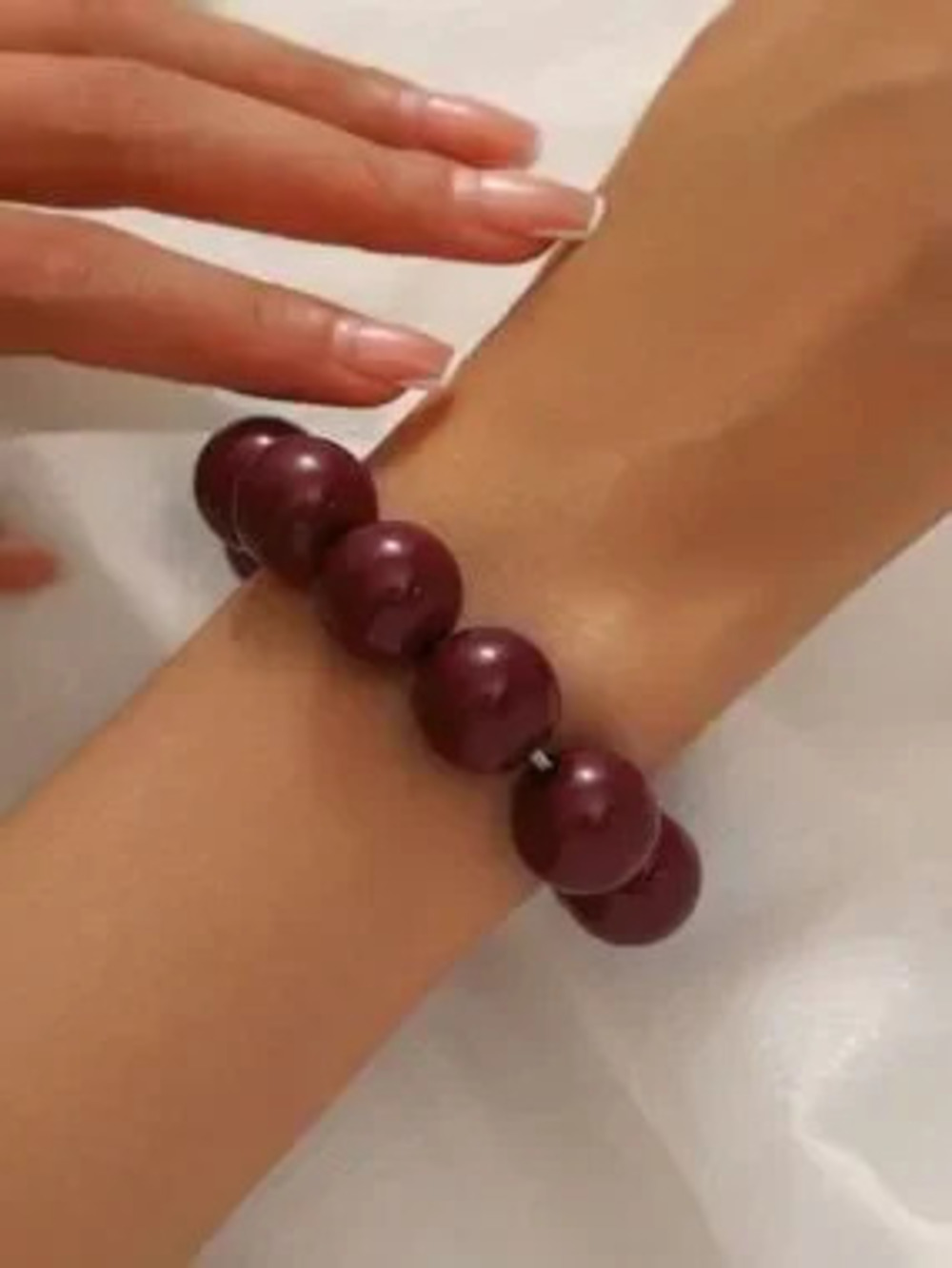 Red?Beaded Stretch Bracelet N2322